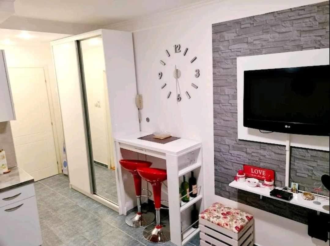 Lux Studio Apartman Simanic Апартаменты
